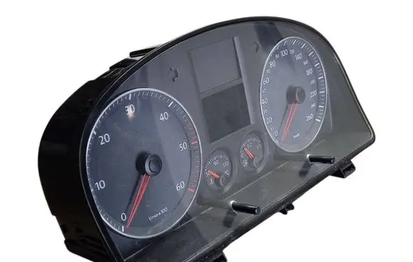 Volkswagen Touran I Speedometer (instrument cluster) 1T0920863E V0001000 A2C53023102