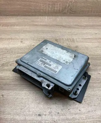 Citroen Xantia Engine control unit/module ECU 9632216680 0261204697