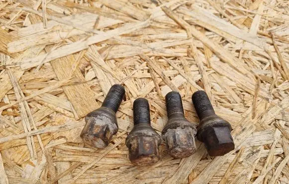 Fiat Doblo Nuts/bolts