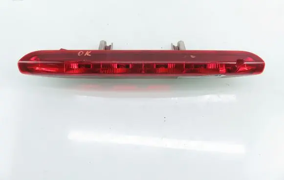 Peugeot 208 I Third/center stoplight 9674309080