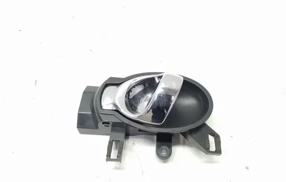 Nissan Juke I F15 Front door interior handle