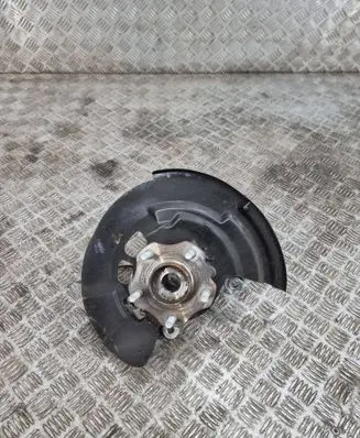 Nissan Ariya Front wheel hub 