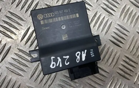 Audi A8 S8 D3 4E Gateway control module 4E0907468E