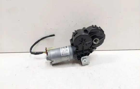 BMW 5 F10 F11 Seat adjustment motor 9168745 0390204007 4470776