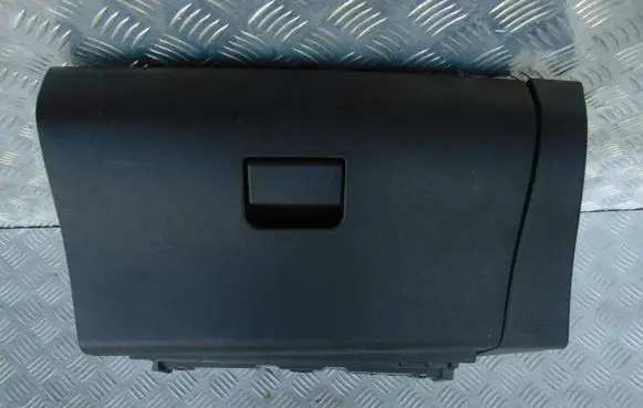 Nissan Leaf II (ZE1) Glove box 685203NL1B 685203NL3A 685S13NL0A