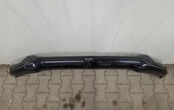 Front bumper lip