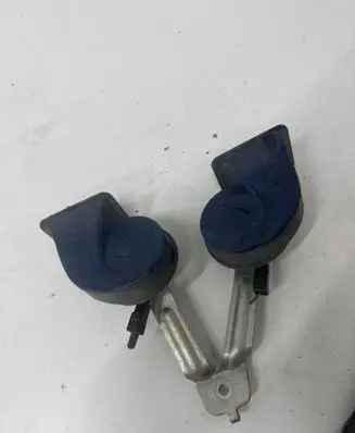 Mazda 6 Horn signal A046061 KUH70A
