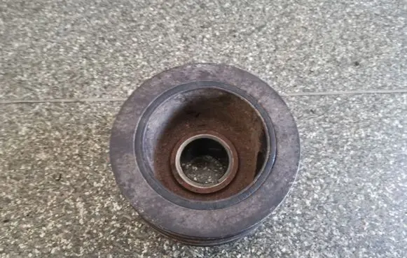 Nissan Terrano Crankshaft pulley