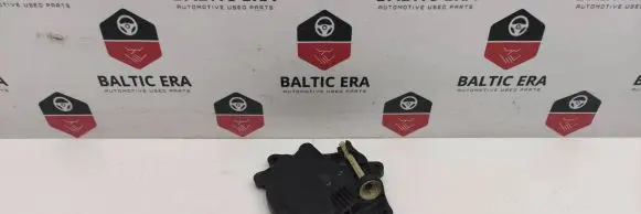 BMW 5 F10 F11 Headlight/headlamp dust cover 18734501