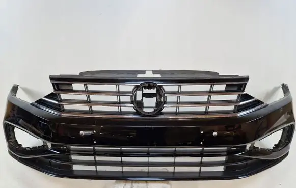 Volkswagen PASSAT B8 Front bumper 3G0807221E