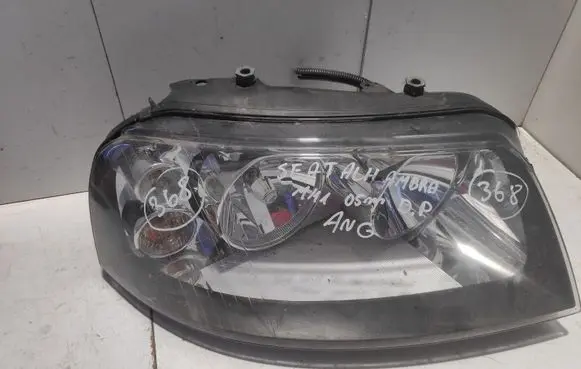 Seat Alhambra (Mk1) Headlight/headlamp 0301182611