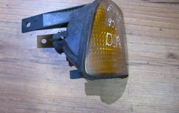 BMW 5 E34 Front indicator light 1384034 155042