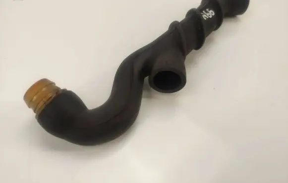 Mercedes-Benz S W126 Breather/breather pipe/hose 1160942782 A1160942782