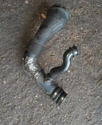 Ford Focus Air intake hose/pipe 4m519a673ae