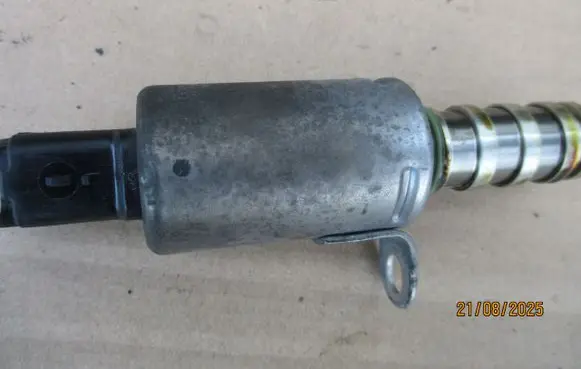 Peugeot 508 Camshaft vanos timing valve 9825813780