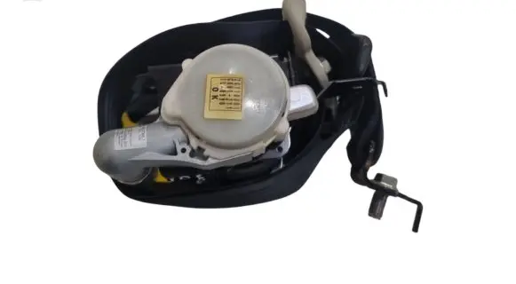 Mazda 5 Front seatbelt T89335T