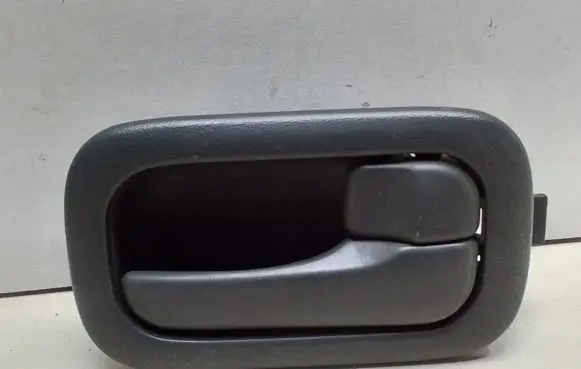 Nissan X-Trail T30 Front door interior handle