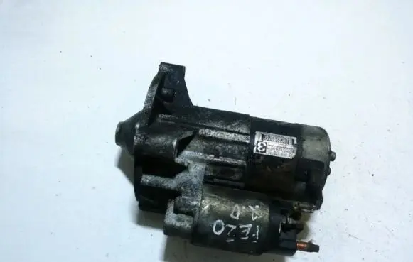 Citroen C5 Starter motor m000t82081 9656317680
