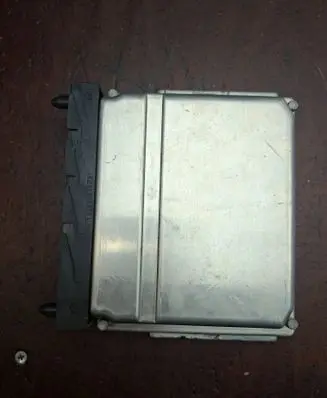Volvo S60 Engine control unit/module 0281010319 08667710A