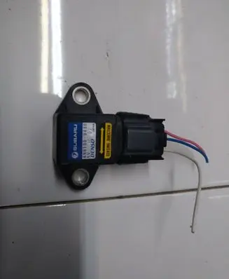 Subaru Outback Airbag deployment crash/impact sensor 4991000430