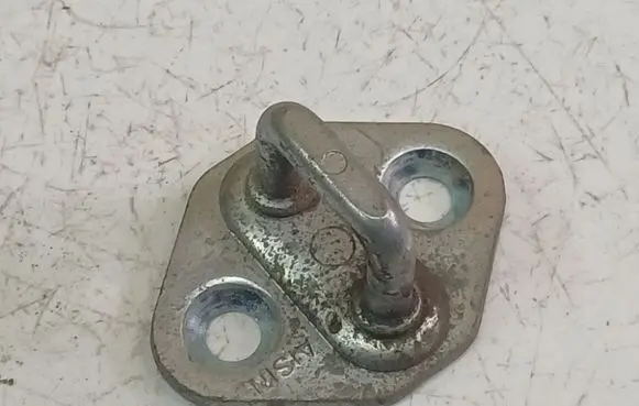 Toyota Previa (XR30, XR40) II Front door lock loop/hook striker 