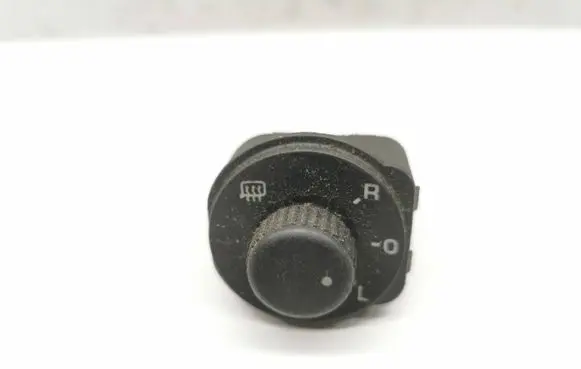 Skoda Octavia Mk2 (1Z) Wing mirror switch 1Z2959565A