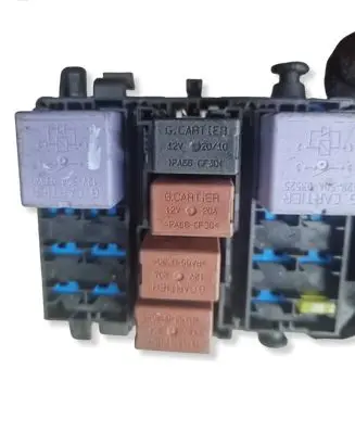Renault Espace - Grand espace IV Fuse module 