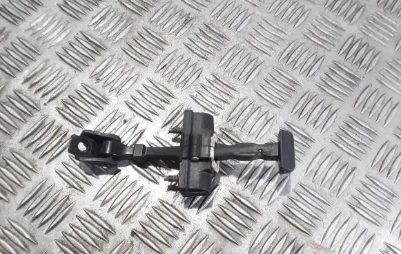 Renault Twingo III Front door check strap stopper 