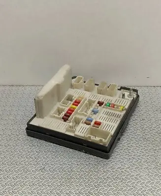 Renault Scenic II - Grand scenic II Fuse module 8200481866 519158083 7950664973