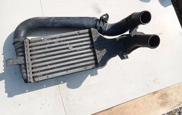 Opel Zafira A Intercooler radiator 24406701