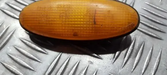 Mazda 626 Front fender indicator light 21461612 214-61612