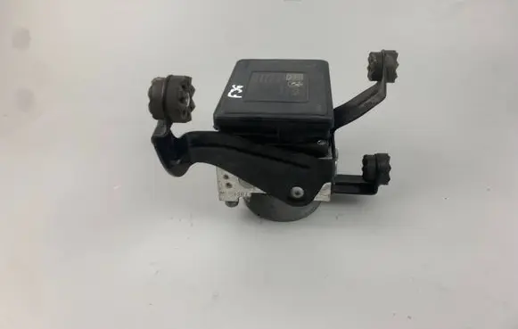 BMW 4 F36 Gran coupe ABS Pump 6875558
