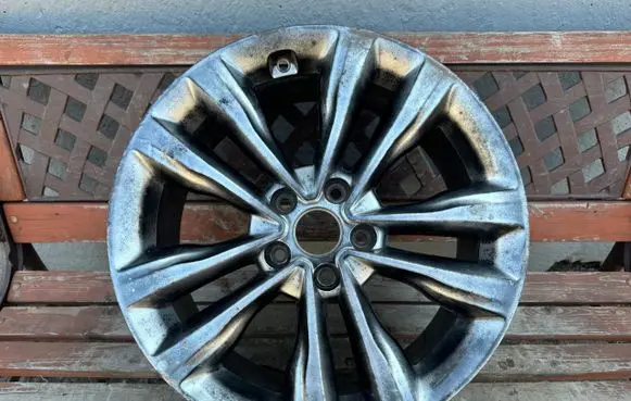Hyundai Santa Fe R18 alloy rim 