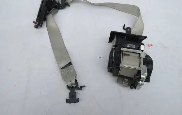 Volvo S90, V90 Front seatbelt P32131158 32131158