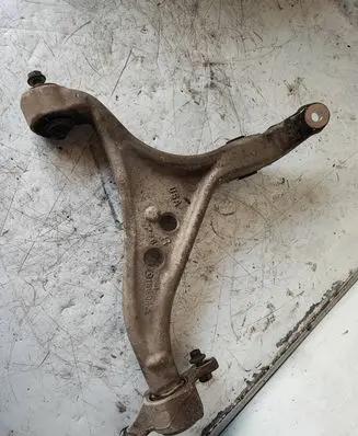 Mercedes-Benz ML W166 Front lower control arm/wishbone 16604