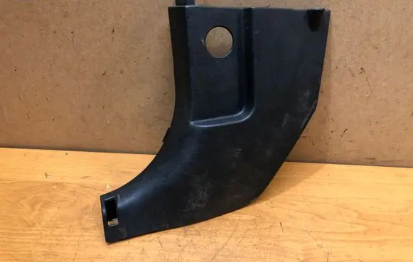 Hyundai i30 Foot area side trim 858232L000