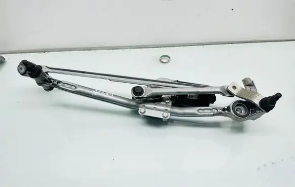 BMW 3 E90 E91 Front wiper linkage and motor 6978263 404959 2427B