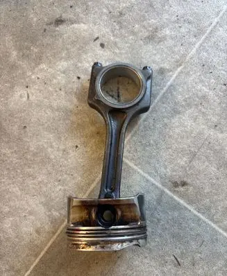 Peugeot 3008 I Connecting rod/conrod 