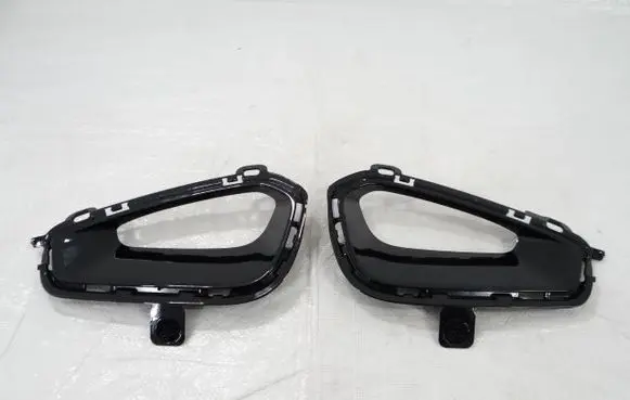 Front fog light trim/grill