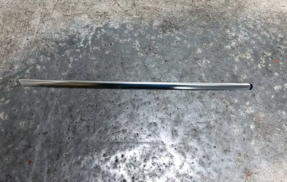 Mercedes-Benz E W212 Rear side glass trim A2126700122BILI A2126700122