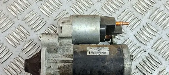 Dacia Logan I Starter motor 8200815083 M000T46371ZT