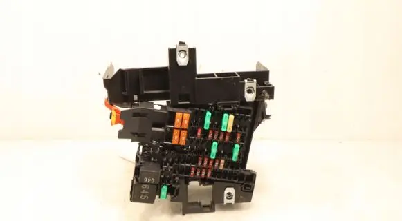 Skoda Octavia Mk4 Fuse box set 5WA937615