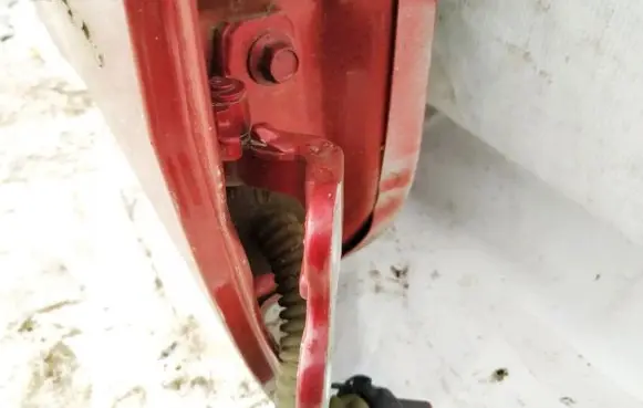 Ford Focus Rear door lower hinge
