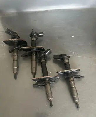 Skoda Octavia Mk2 (1Z) Fuel injectors set 03L130277