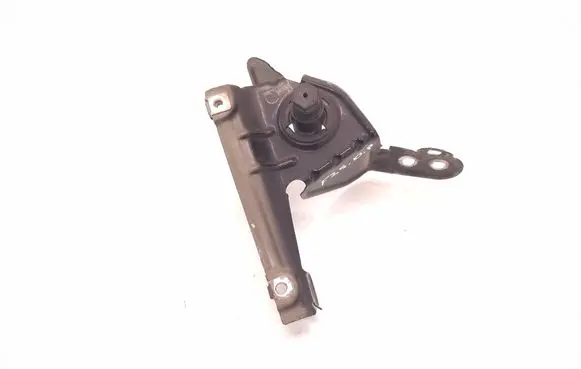 BMW X3 F25 Fender mounting bracket 75680612163 75680612 7568061