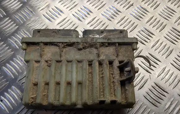 Opel Astra G Coolant fan relay 09131732 1D252619