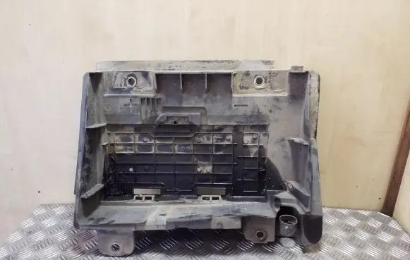Battery tray