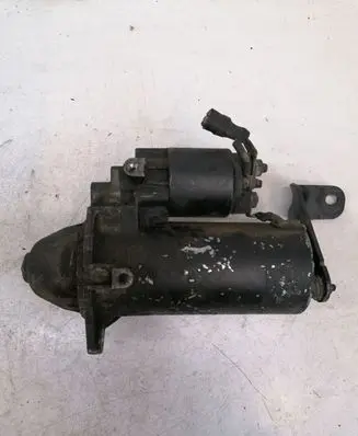 Opel Zafira A Starter motor 1005821797