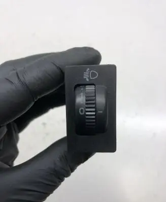 Toyota Corolla Verso AR10 Headlight level height control switch 8415202021