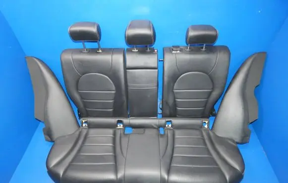 Mercedes-Benz C W205 Second row seats 